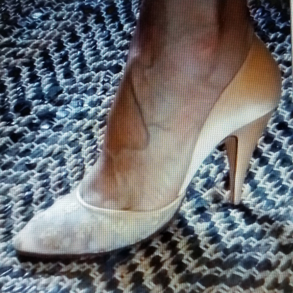 Shoes - Picture 7 of 7